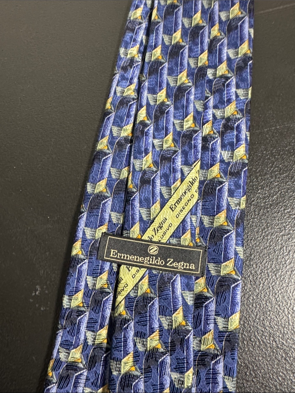 Ermenegildo Zegna mens blue green geometric 100% silk tie EUC - Picture 2 of 5